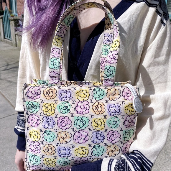 Chanel Vintage Flower CC Loge tote - Picture 3 of 16